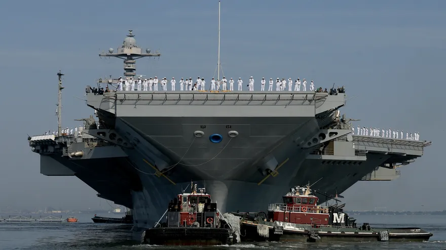 El portaaviones USS Gerald R. Ford abandonó Medio Oriente.