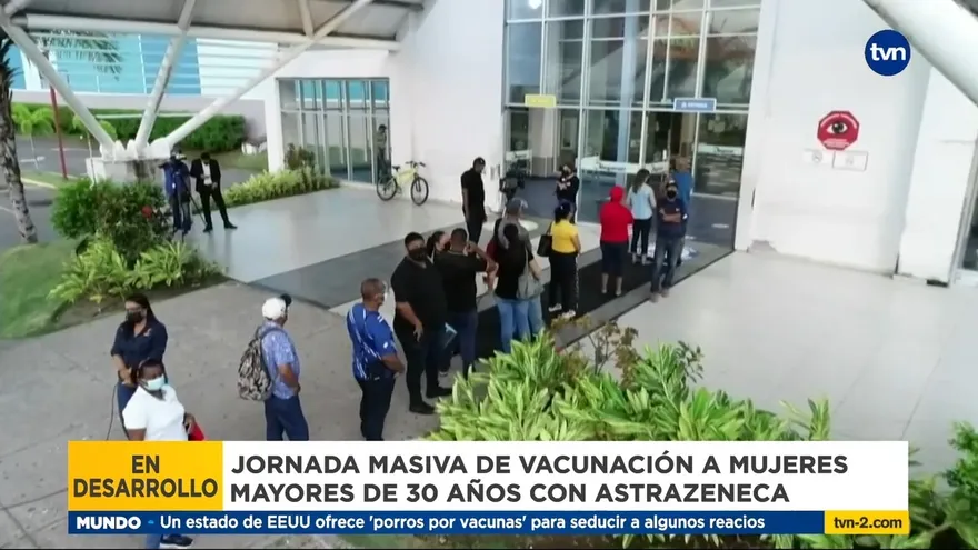 Jornada de vacunación con AstraZeneca en MegaMall