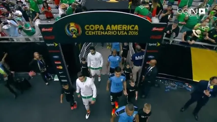 México golea a Uruguay en Copa América