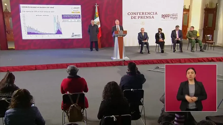 México alardea por descenso en contagios de covid-19