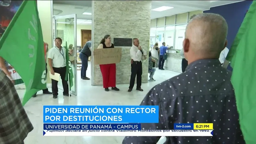 Administrativos protestan en la Universidad de Panamá