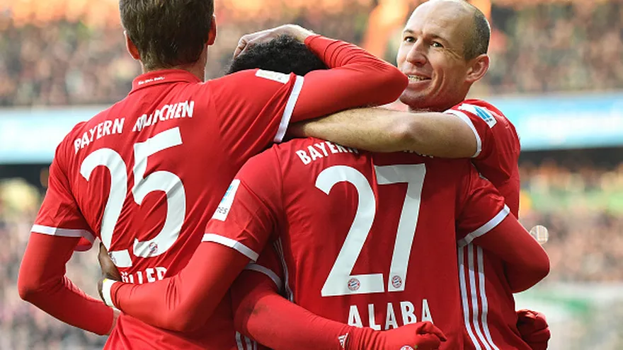 Jugadores del Bayern Múnich celebran durante el partido ante el Werder Bremen