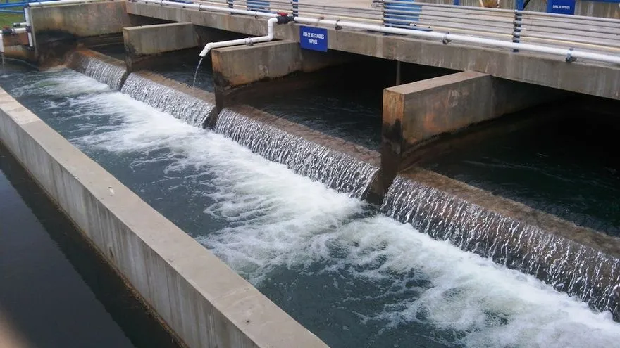 Potabilizadora de Mendoza suspende producción de agua por interrupción eléctrica