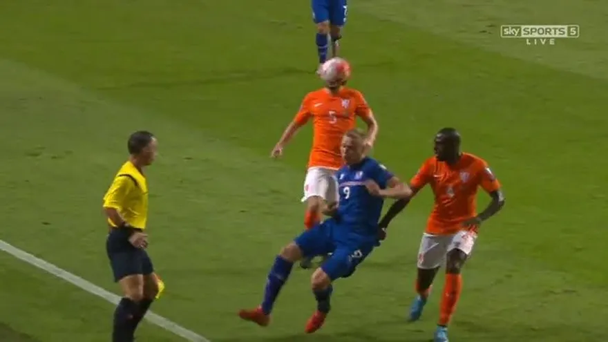Euro 2016: Netherlands 0-1 Iceland