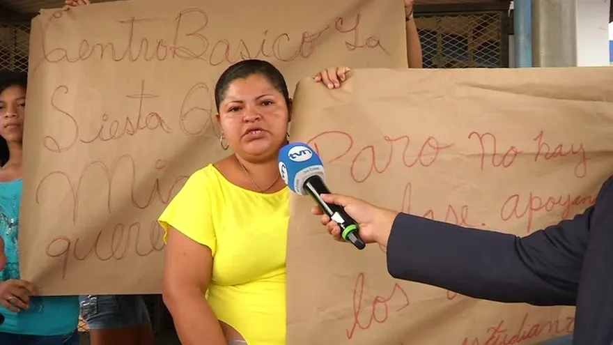 Protesta en escuela de La Siesta