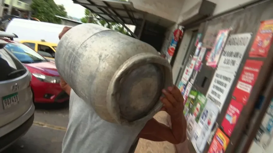 Algunos comercios no están vendiendo tanque de gas