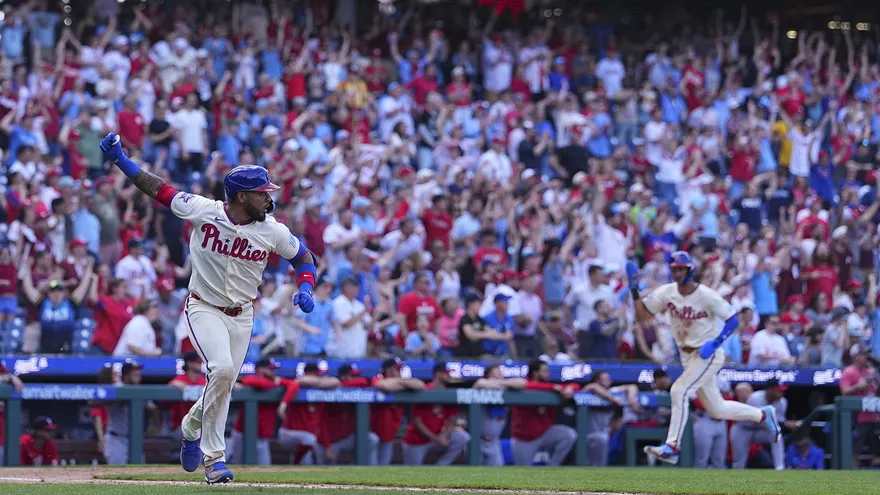 Edmundo Sosa panameño en los Pillies de Philadelphia