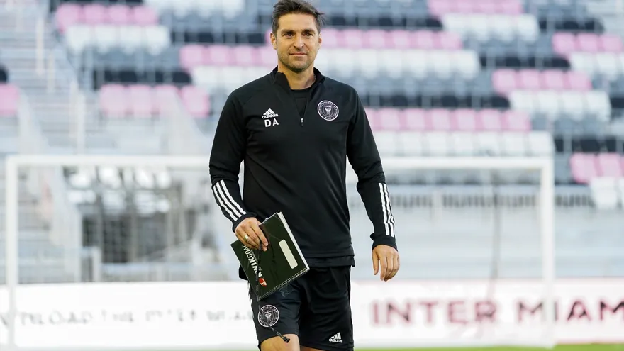 Uruguayo Diego Alonso deja el banquillo del Inter Miami