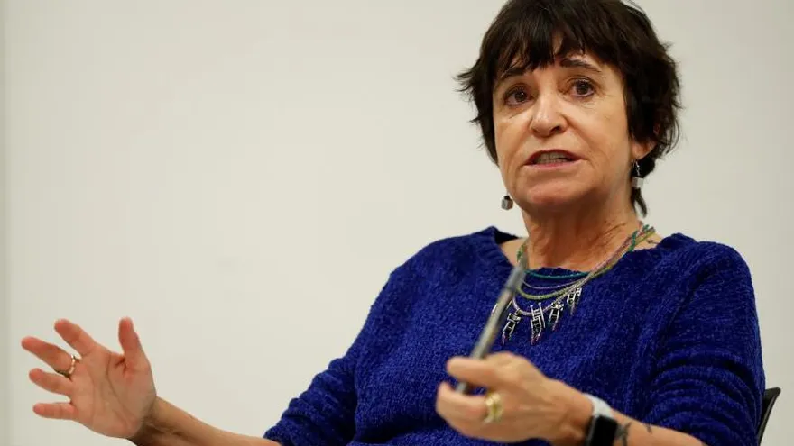 La escritora y periodista Rosa Montero, durante su encuentro con periodistas con motivo de la concesión del Premio Nacional de las letras, en el Club Internacional de Prensa.