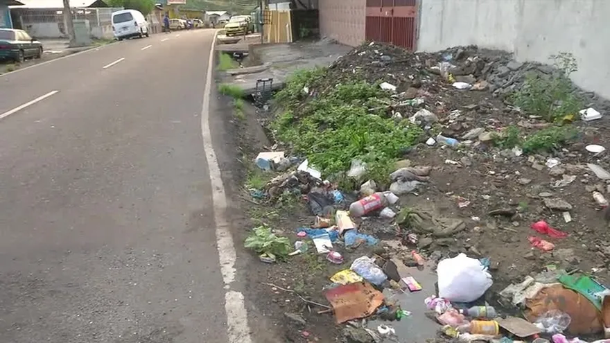 Mala disposición de la basura preocupa a residentes de San Miguelito