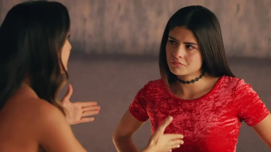 Sin Senos Sí Hay Paraíso 3 - Capítulo 34