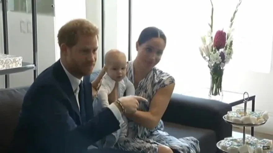 Primera salida oficial de Enrique, Meghan y Archie, en Sudáfrica