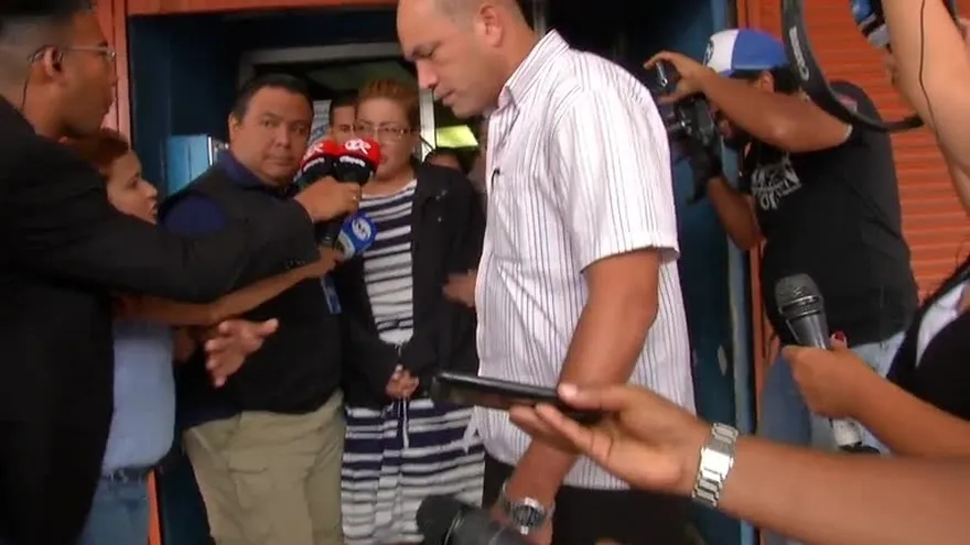 Suspenden indagatoria a Alma Cortés, seguirá detenida