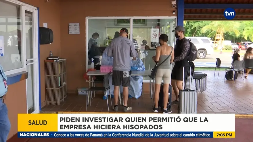 Siguen los funcionarios del gobierno protagonizando escándalos