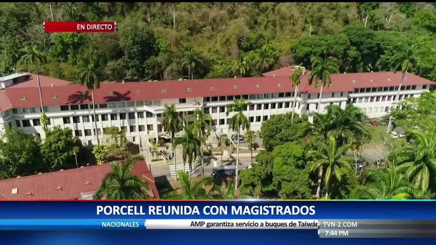 Procuradora se reúne con magistrados de la CSJ