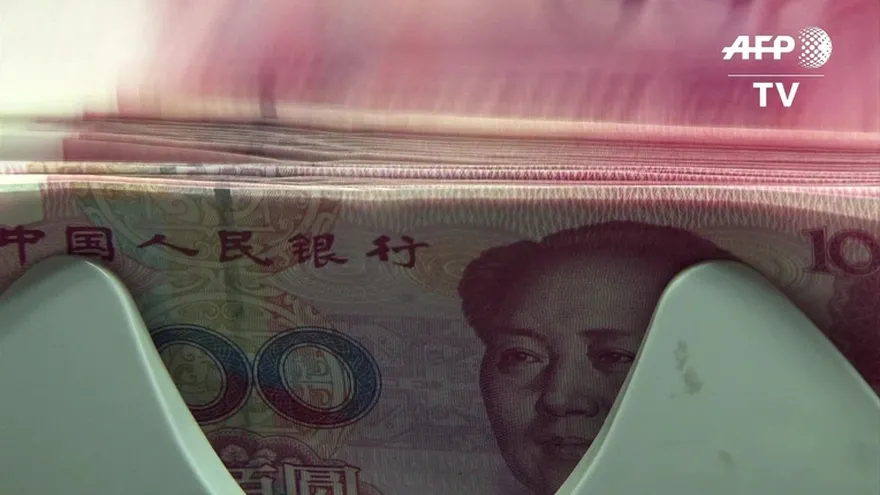 China devalúa el yuan