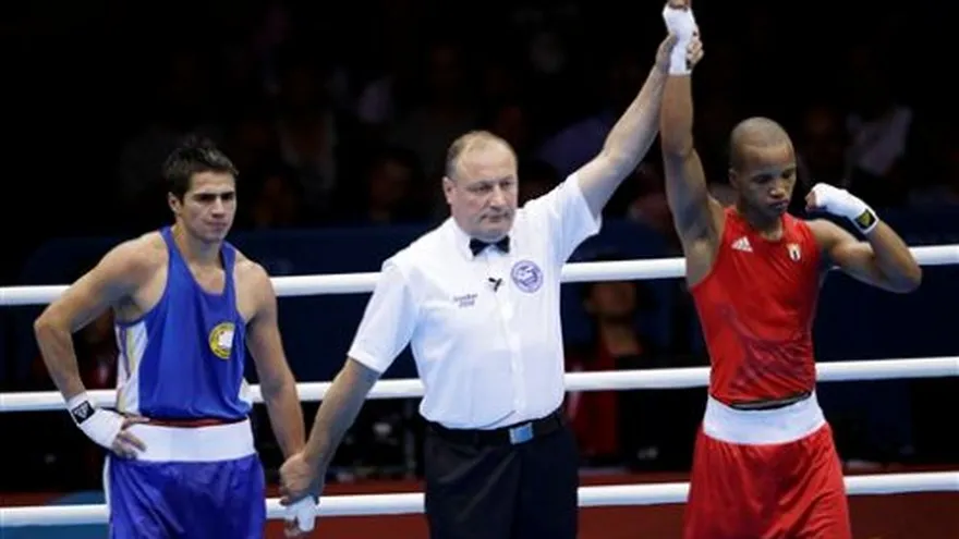 Iglesias, primer finalista cubano en boxeo