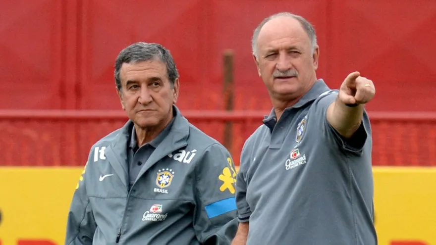 Carlos Alberto Parreira (i) junto a Luiz Felipe Scolari (d)