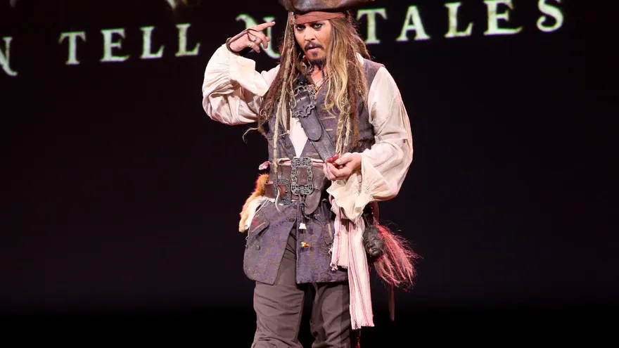 Foto archivo de Johnny Depp vestido de Jack Sparrow