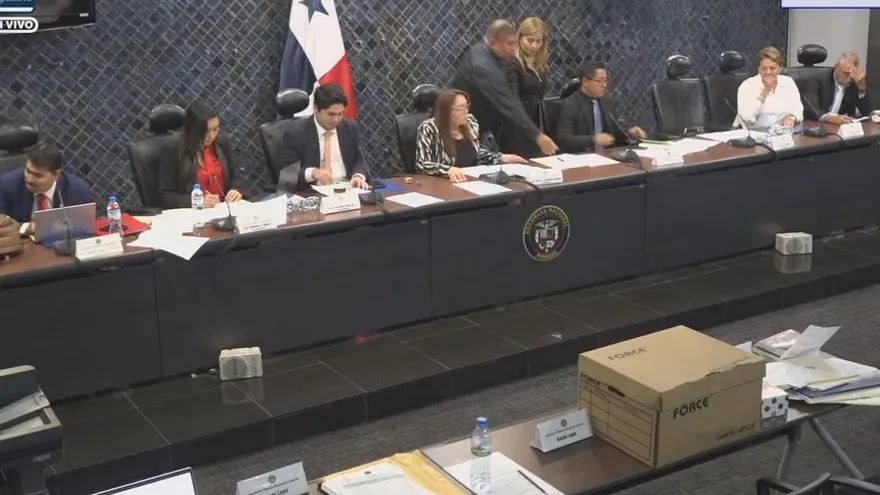 Comisión de Credenciales cierra entrevistas y deja en manos del pleno la elección de magistrados del Tribunal Electoral