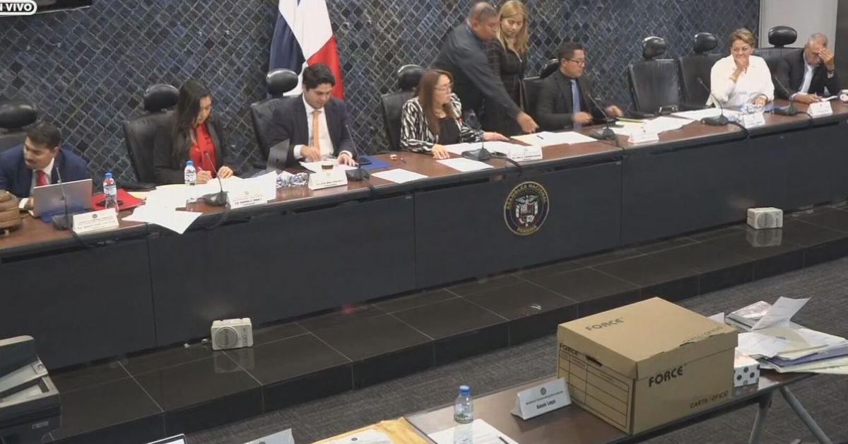 Comisión de Credenciales cierra entrevistas y deja en manos del pleno la elección de magistrados del Tribunal Electoral