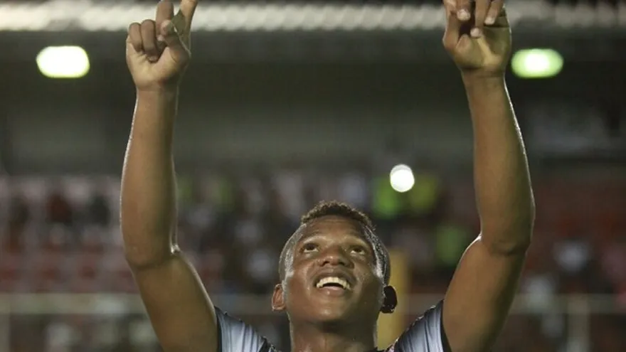 Ronaldo Córdoba: "Tauro es mi club y me debo a mi club; respeto su decisión"