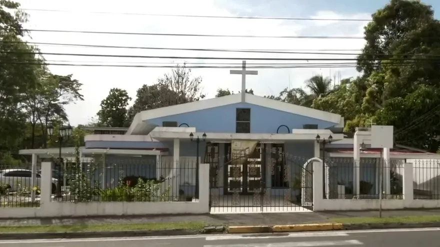 Robo en iglesia de La Locería