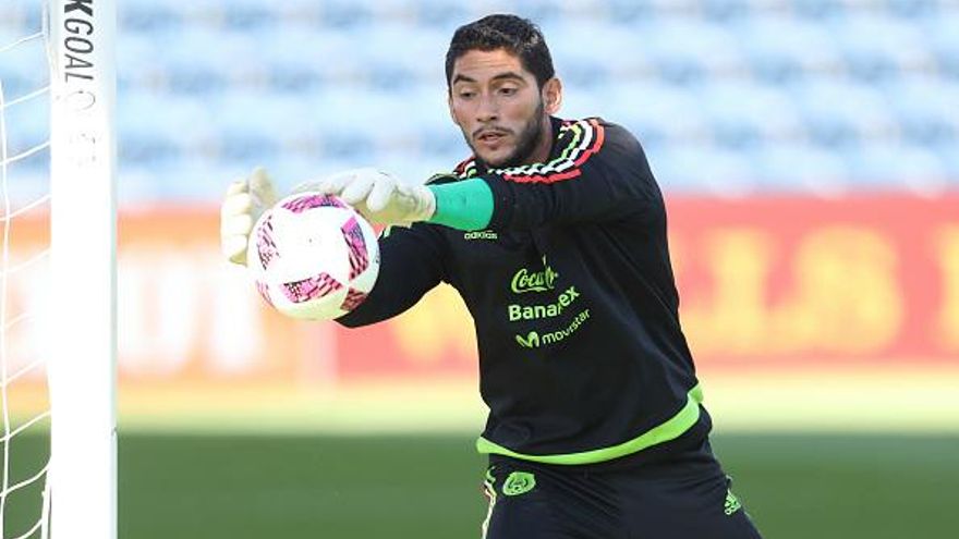 El veterano portero Jesús Corona fue nuevamente convocado por el "Tri"
