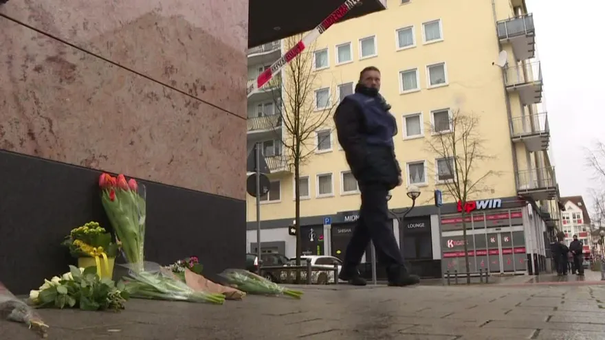 Merkel denuncia el veneno del racismo en Alemania tras doble matanza