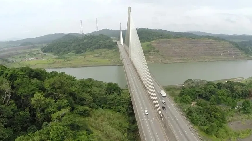 Puente Centenario no ha recibido mantenimiento