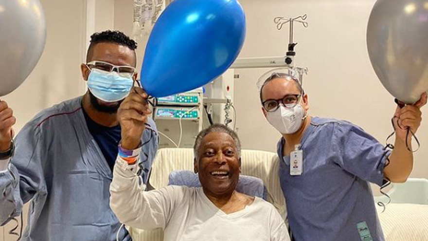 Pelé ha dado "varios pasos" hacia su recuperación, dice su hija