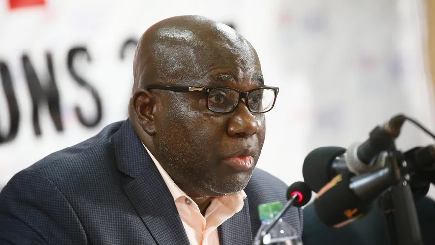 George Weah, de brillar en las canchas a la presidencia de Liberia