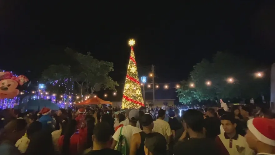 En Penonomé, una familia reúne a cientos de vecinos para mantener viva la tradición navideña.