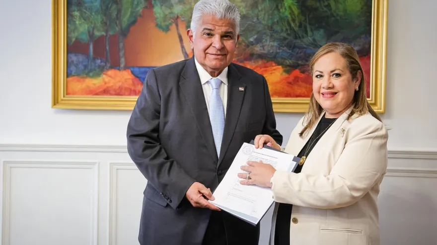 Presidente Mulino presenta a la Antai su Declaración Jurada de Intereses Particulares