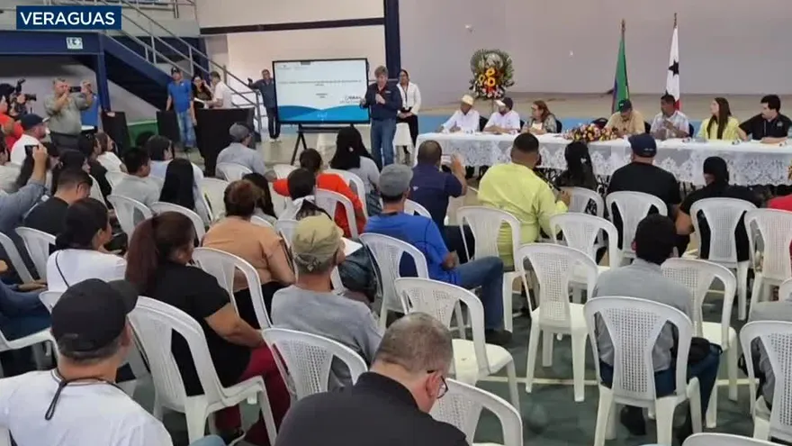 Moradores de Atalaya se reunieron con nuevo director del Idaan