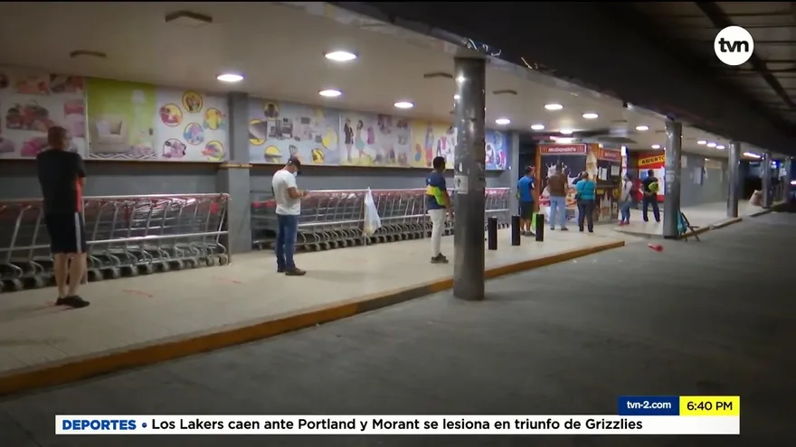 Día de compras por género, hoy fueron los hombres