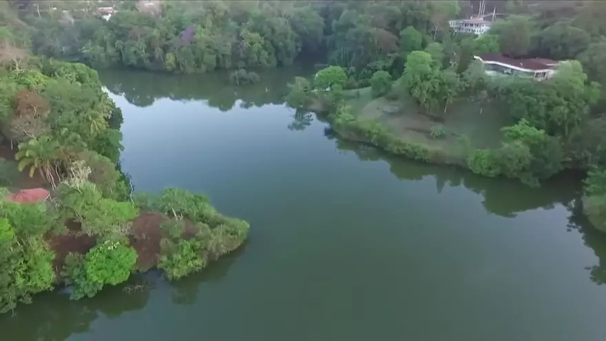 Buscan a joven ahogado en el lago de Las Cumbres