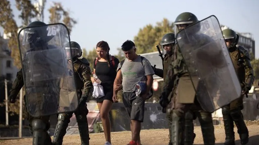 La Policía de Chile sale a las calles por el coronavirus