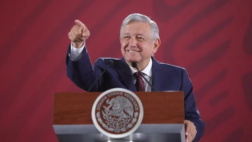 El Presidente de México, Andrés Manuel López Obrador, ofrece su rueda de prensa matutina este viernes, en el Palacio Nacional, en Ciudad de México (México).
