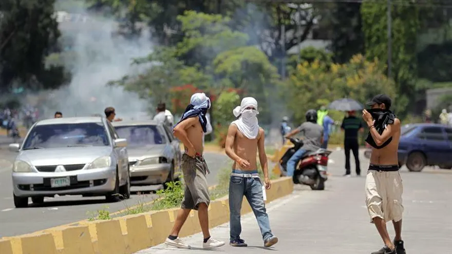Honduras va 'por el camino equivocado' con tanta violencia, dice cardenal
