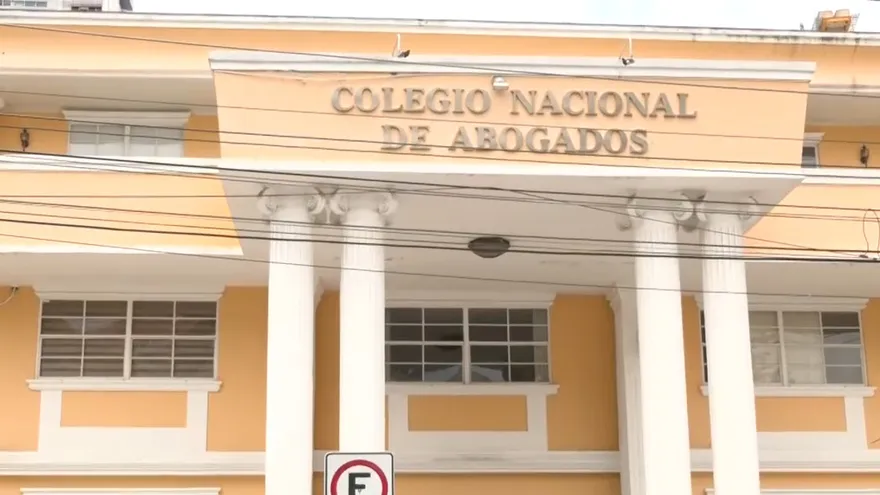 Rechazo contra el abogado sustituto del expresidente Ricardo Martinelli