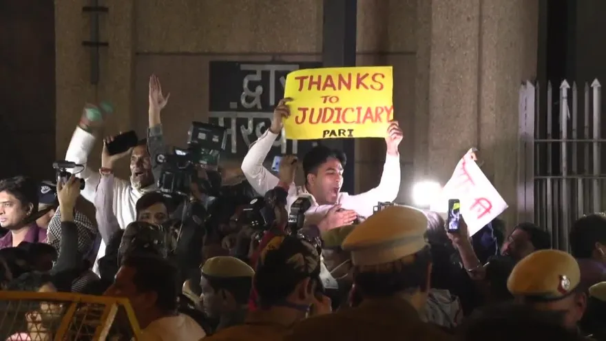 India ejecuta a autores de violación colectiva que conmovió al país en 2012