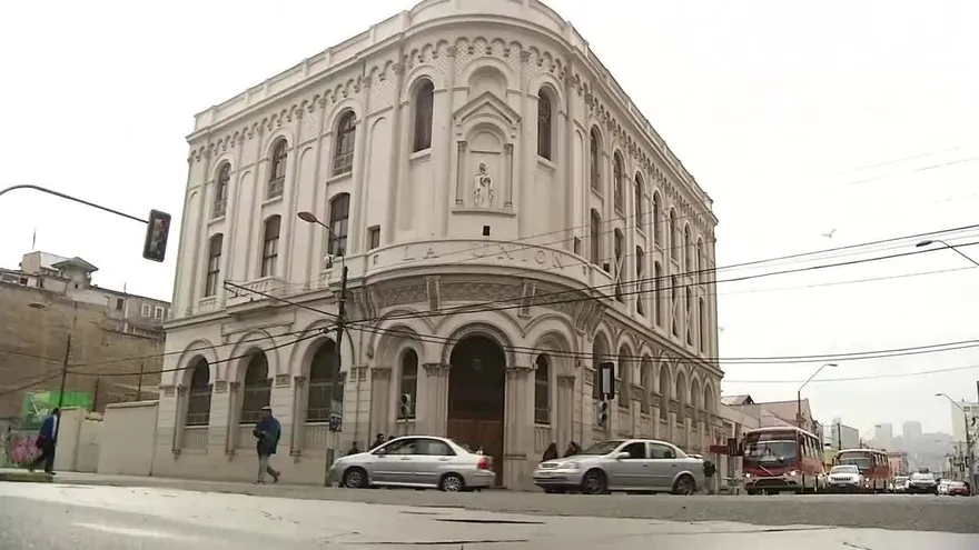 Allanan cuatro obispados chilenos en busca de pruebas de abusos