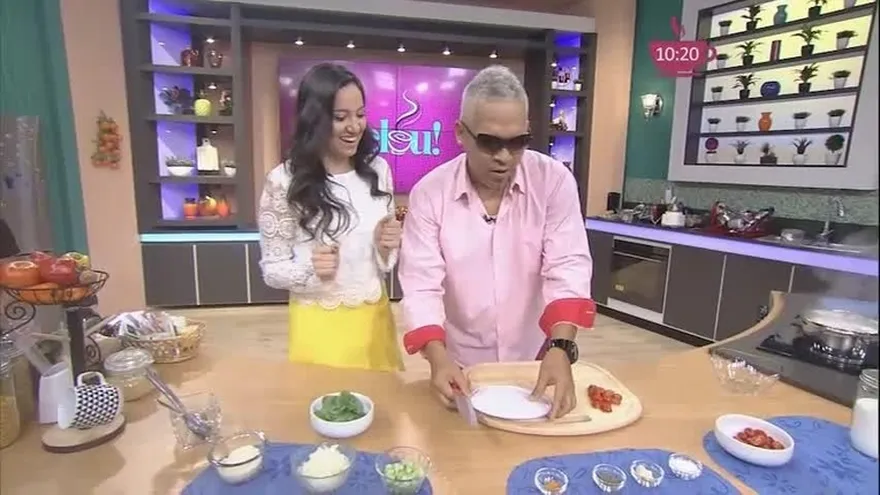 Cocinando con Toby King ¡Aja! Tiene talentos ocultos