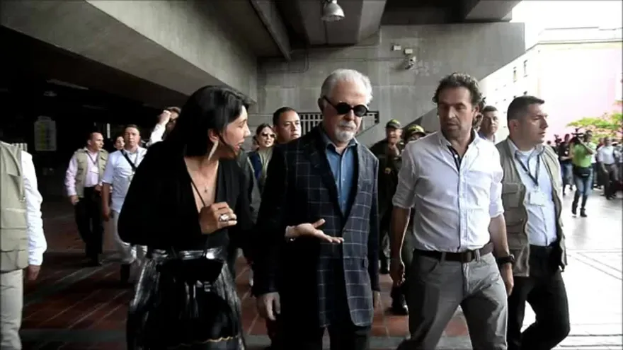 Botero pasa revista a sus obras en Medellín