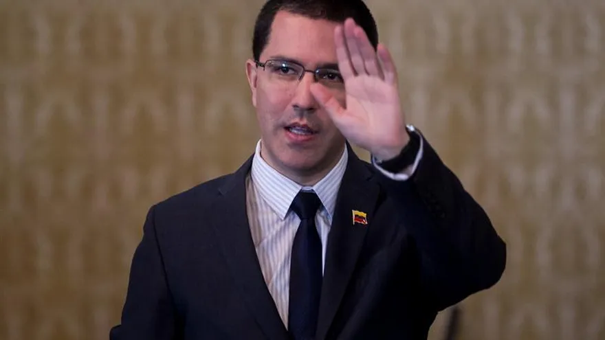 El Gobierno de Maduro dice que EE.UU. y Canadá intentan 'socavar' el diálogo venezolano