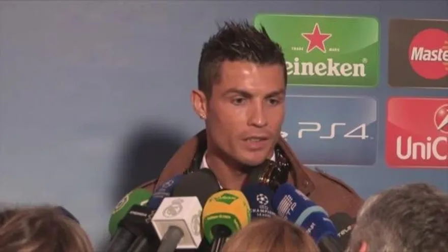 Cristiano Ronaldo dijo: "Yo no busco récords, los récords me buscan a mí"