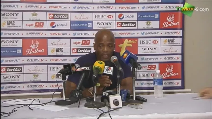 Conferencia de prensa: Julio Dely Vald