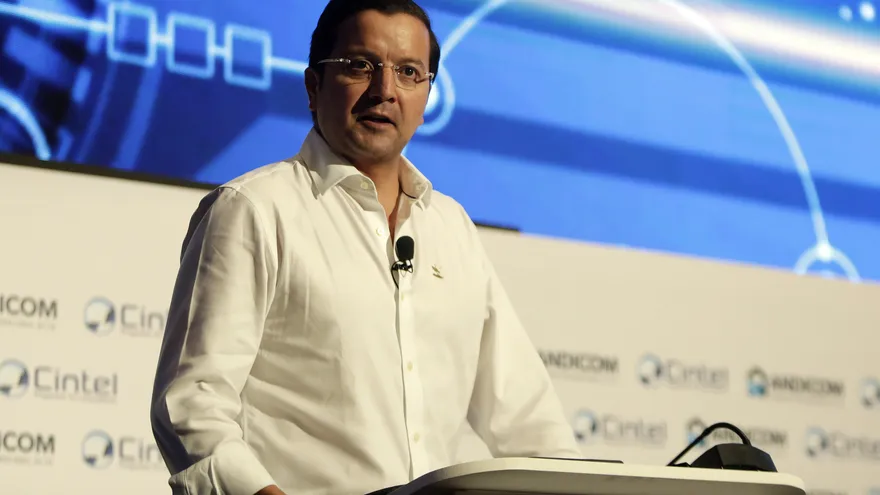 El ministro colombiano de Tecnologías de la Información y las Comunicaciones, David Luna, defendió hoy el internet "libre e igualitario" al rechazar la decisión de la Comisión Federal de Comunicaciones (FCC) de EE.UU. que aprobó la supresión de la "neutralidad en la red".