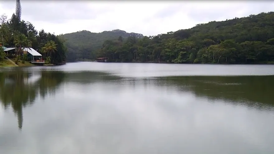 Lago de cerro azul